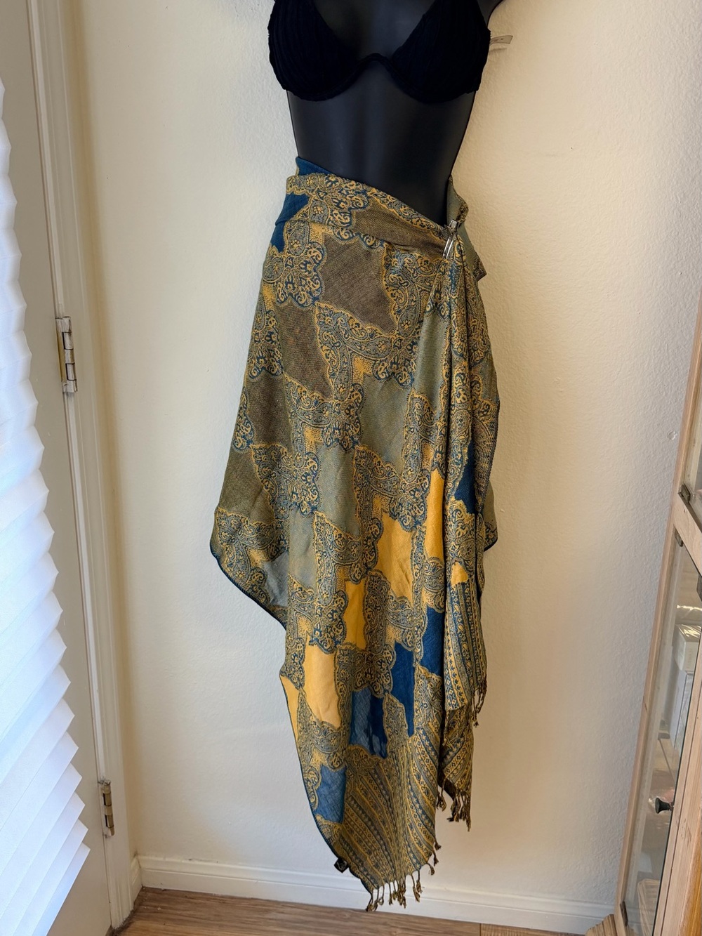 Women’s Yellow & Blue Printed Swim Sarong Wrap